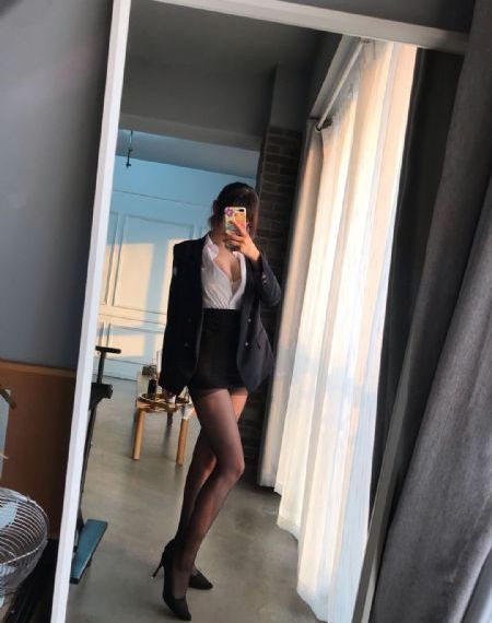 《年轻女教师3_BD电视剧在线观看