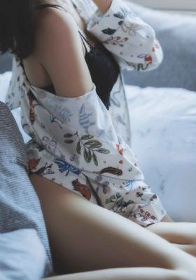 李丽珍电影在线观看完整版免费_国产剧电影在线观看