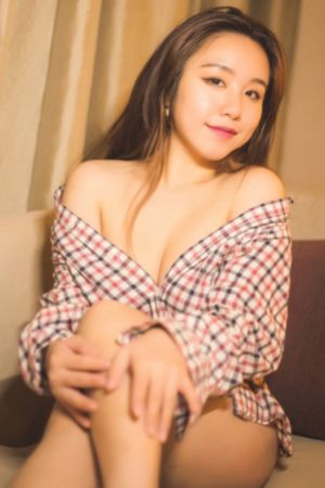 被滋润的少妇疯狂呻吟在线观看_720在线观看高清