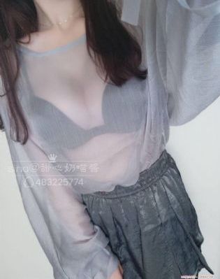 秋霞免费看片_高清完整版免费全集免费观看